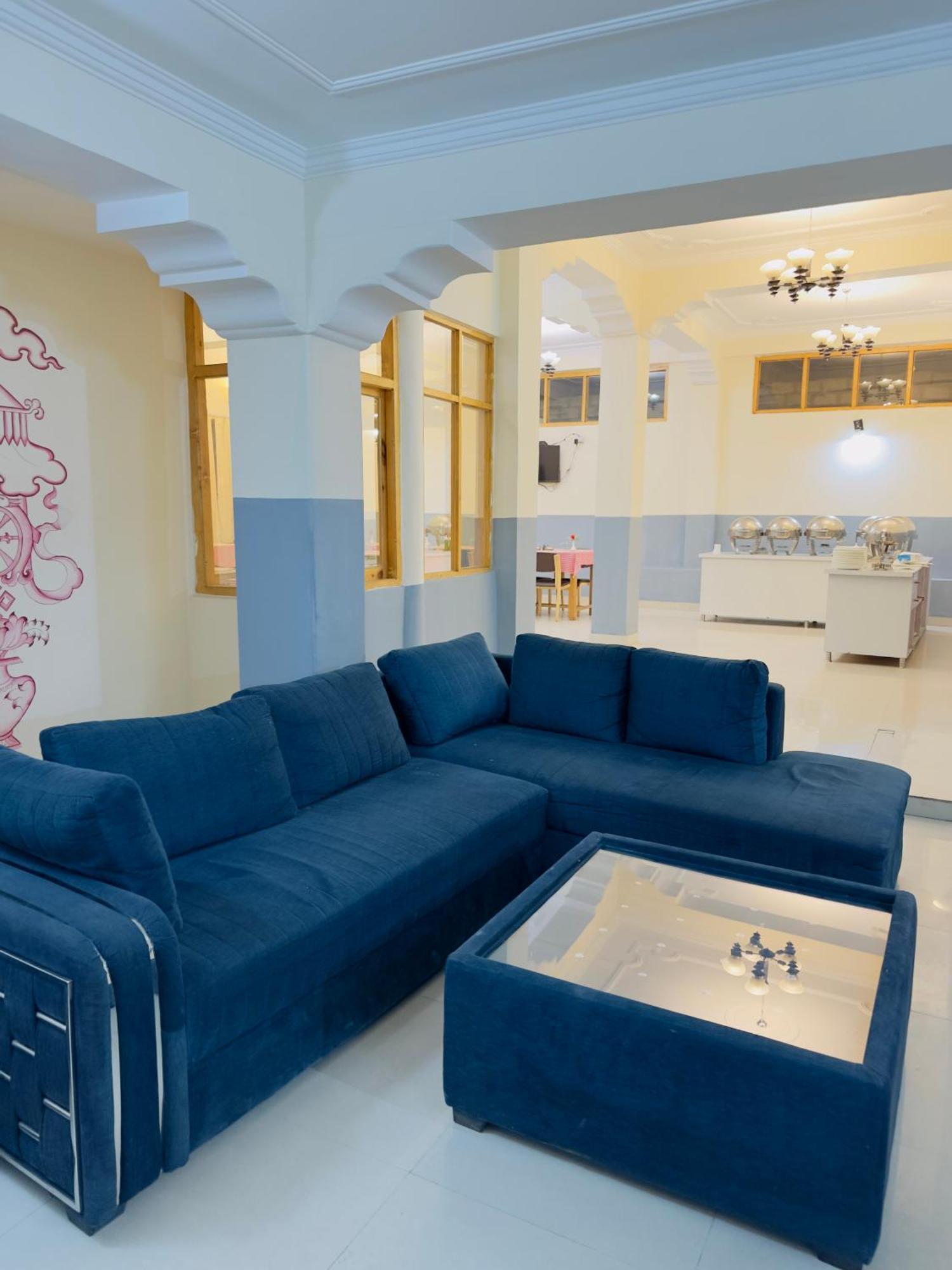 לה Hotel Dimbir Regency מראה חיצוני תמונה
